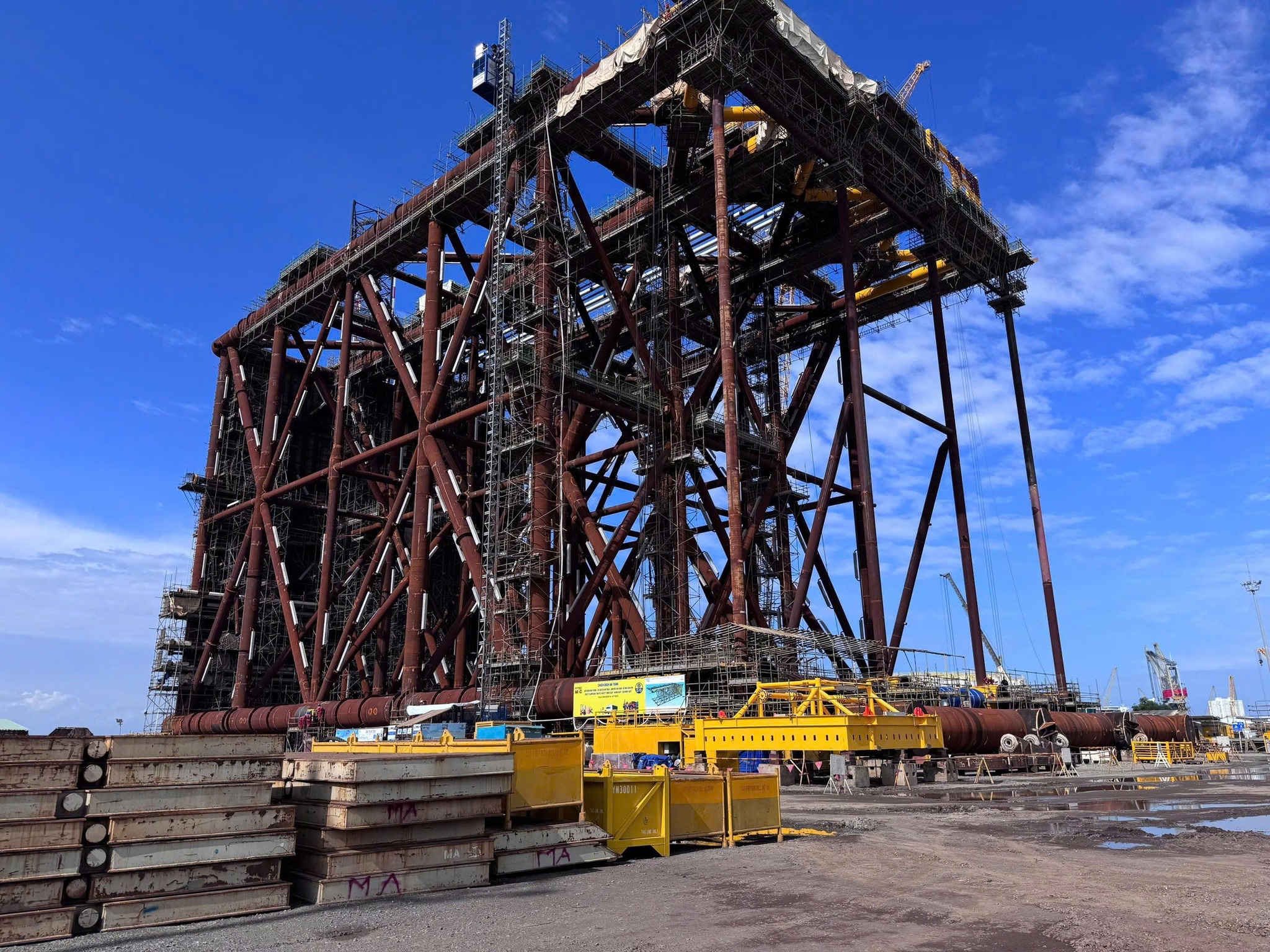 586323676 1164249725807716 3889665944071708363 n 2